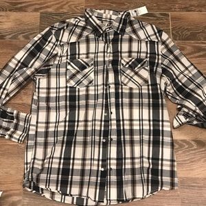Reclaim long sleeved button up